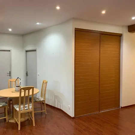A 5 Minutes A Pieds De La Gare St Jean Appartement