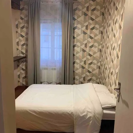 A 5 Minutes A Pieds De La Gare St Jean Apartment