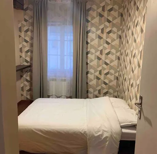 A 5 Minutes A Pieds De La Gare St Jean Appartement